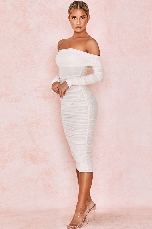 White House Of Cb Tulle Off Shoulder Ruched  Dress | ULG-587912